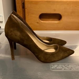 Sam Edelman Iconic Hazel Pump in Hazelnut🌰
